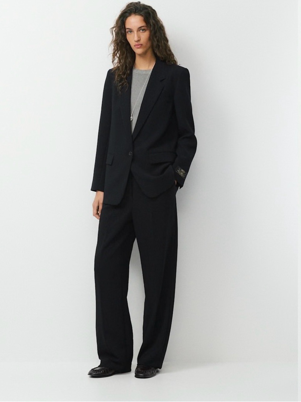 Aritzia Wilfred new with tags Classic Black Single-Button Blazer S